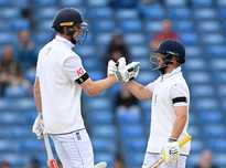 England's Stokes Lauds Openers Duckett and Crawley for Chase Masterclass vs. India