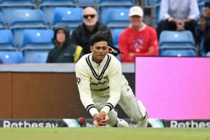 Yashasvi Jaiswal's Fielding Under Fire: Old Catching Errors at MCG Resurface After Headingley Struggles
