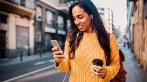 Decode Your Character: The Way You Hold Your Phone Could Reveal Hidden Personality Traits