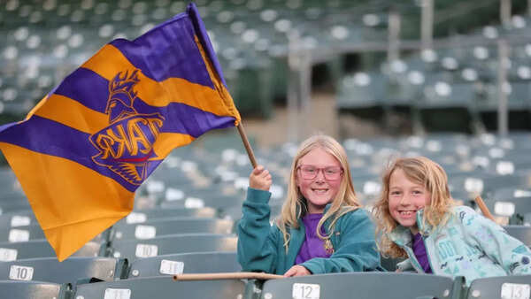 Fans cheering for Los Angeles Knight Riders